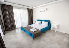 Others 3 Golden Villas