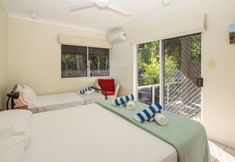 Others 3 Champagne Apartment 1