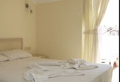 Others 2 Villa AQ28 by JoyLettings