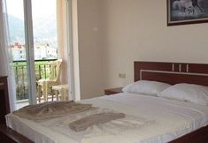 Lainnya 4 Villa MRA5 by JoyLettings