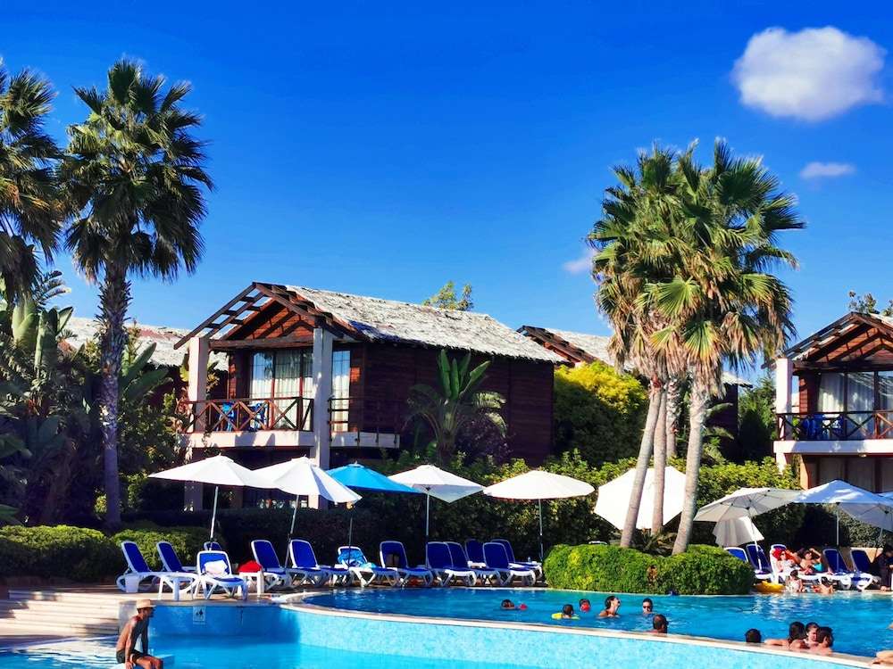 Turquoise beach resort online