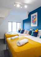 Primary image The Manchester Pad - Sleeps 12