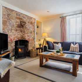 Primary image 1 블루 몽키, Quethiock 호텔