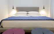 Others 4 Trieste 411 (Rooms & Apartments)