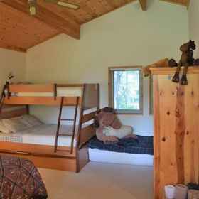 Room 1 โกทร็อคส์ รีทรีท, โรงแรม & ที่พัก Lewis County