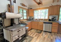 Khác 3 Rick`s Retreat