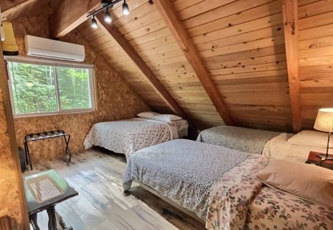 Lain-lain Papa`s Packwood Cabin