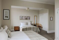 Others 7 The Dunvegan Hotel