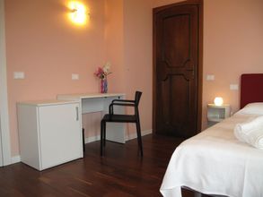 Others 4 B&B Elio's Place