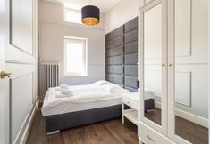 Others 7 Executive 3 Bedroom Apartament by Your F