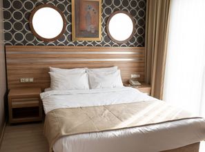 Lain-lain 4 La Casa Hotel