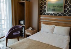 Lain-lain 3 La Casa Hotel