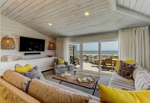 Others Yellow Oceanfront Hotel Room With Spectacular View of Atlantic Ocean by Redawning