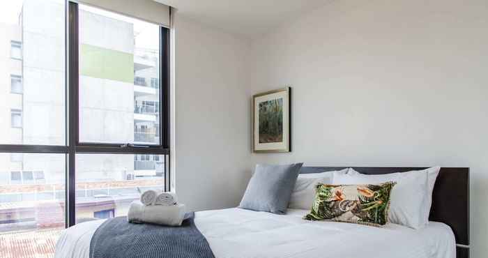 Lainnya Stylish 1 Bedroom Apartment in Bustling Richmond