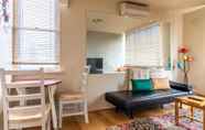 Khác 2 Charming 1 Bedroom Apartment in Vibrant South Yarra