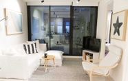 Lain-lain 4 Trendy 1 Bedroom Apartment in the Heart of Collingwood