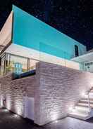 Imej utama Luxury Villa Soleil with Swimming Pool