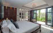 อื่นๆ 7 Classy 4-BR Seaview Villa at Surin Beach