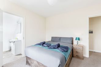 其他 4 Home to Home Watford Apartment