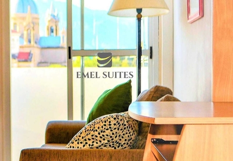 Lainnya Emelsuites