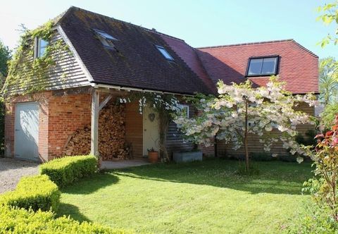 Lain-lain Bridge Studio