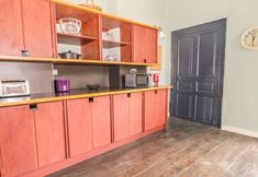 Others 7 Castle House