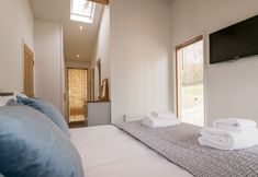 Others 3 9 Stonerush Valley