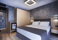 その他 6 Redstone Hotel