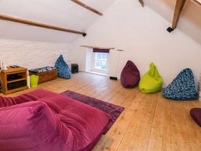 Others 4 Llwyncadfor Farm