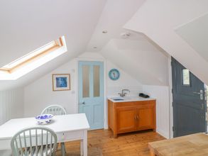 Others 4 Badgers Loft