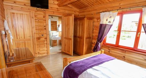 อื่นๆ 2 Willow Lodge