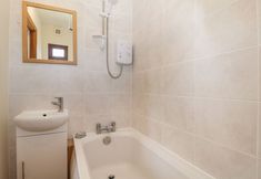 Others 7 Cherry Lodge