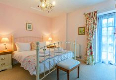 기타 4 Rainsbury House