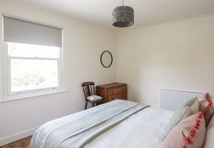 Others 6 Shamrock Cottage