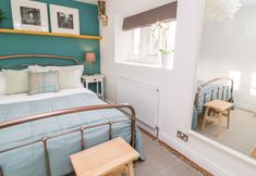 其他 3 3 Poole End