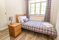 Others 6 Ffrwdd Galed Uchaf