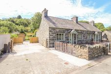 Others Ffrwdd Galed Uchaf