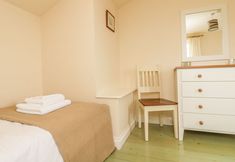 Others 3 Oreo's Cottage