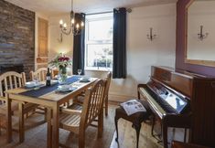 อื่นๆ 4 12 Victoria Terrace