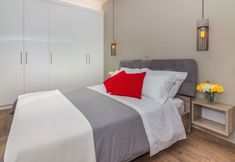 Others 2 Stylish Summer Home with Gardens, Near the Beach