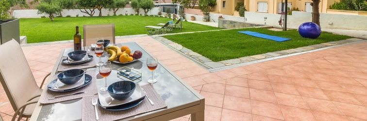 Others Stylish Summer Home with Gardens, Near the Beach