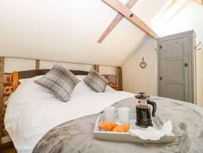 Others 4 The Cart Shed