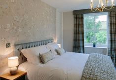 Others 5 Knotts Rest