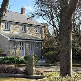 Primary image1提訥斯休憩飯店,Deviock公寓