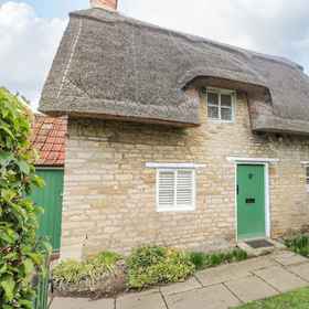 Primary image 1 Bumble Bee, Apethorpe Hotels