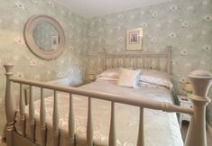 อื่นๆ 2 Willow Cottage