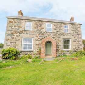 Primary image 1 Poldowrian Farmhouse, Deviock Villas