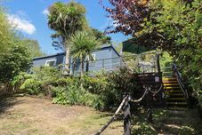 Lain-lain Palm Lodge