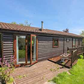 Primary image 1 Castell Chalet, Pistyll Hotels