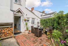 Others 6 Boo Cottage